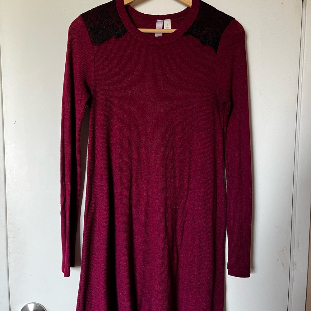 Burgundy Tunic Top with Lace detail